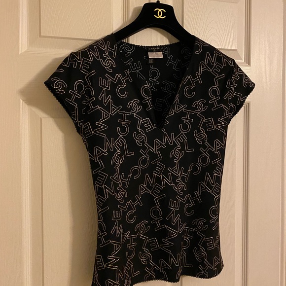 RARE!! CHANEL Monogram Top - Picture 7 of 11
